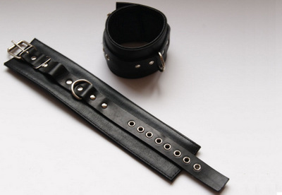 Наножники подшитые застежка: ремешок с 1 сварным кольцом Наножники подшитые застежка: ремешок с 1 сварным кольцом